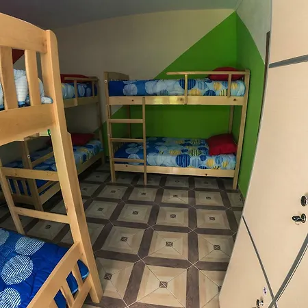 Hostel Sombra *