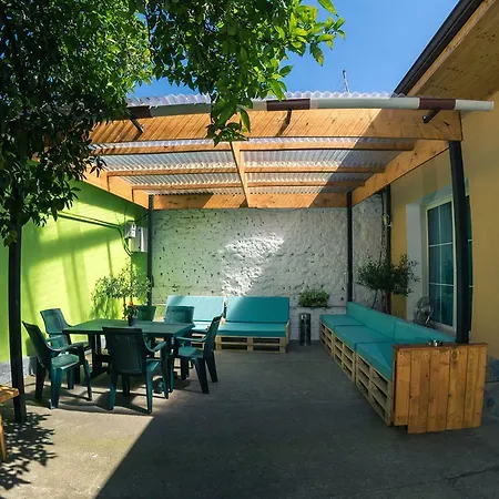 Sombra Hostel Tirana